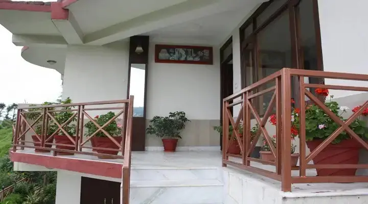 Куфри: Vivek Palace