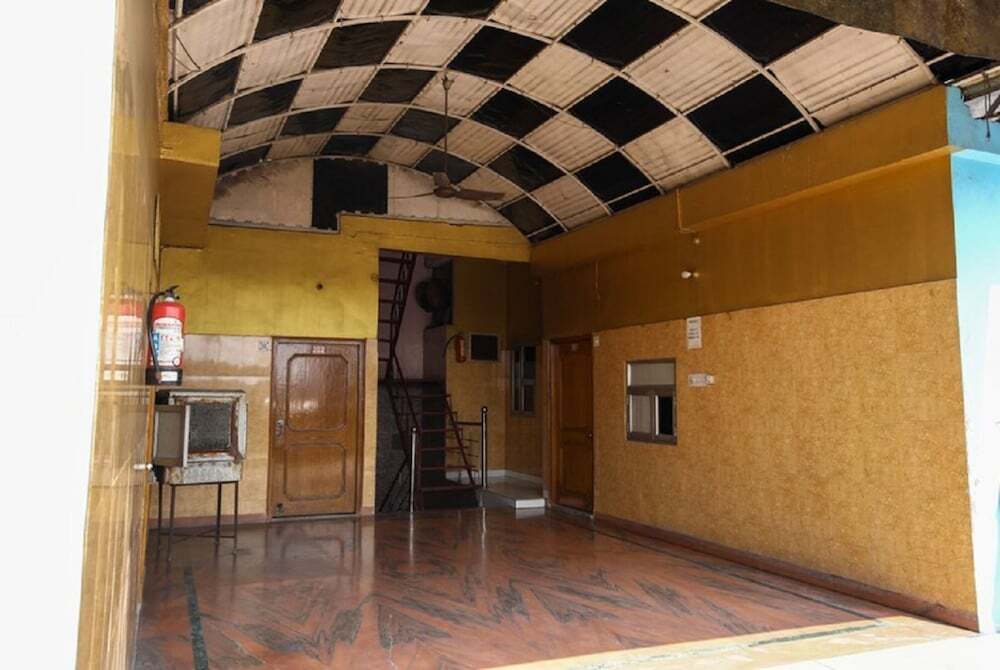 Мератх: Goroomgo Diamond Meerut