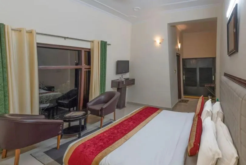 Наинитал: Vaapi Comfort Inn by OYO Rooms