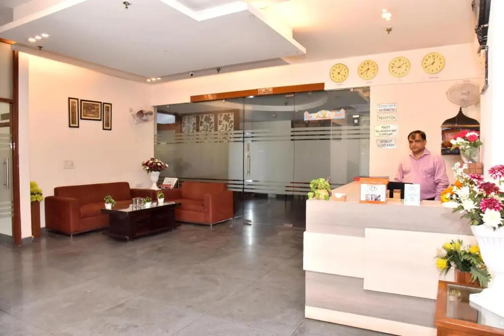 Gracious Inn Hotel by OYO Rooms — фото 1