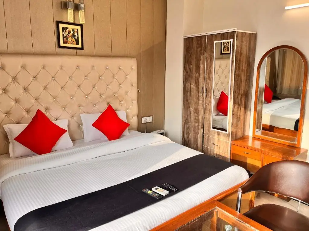Гуруграм: Gracious Inn Hotel by OYO Rooms