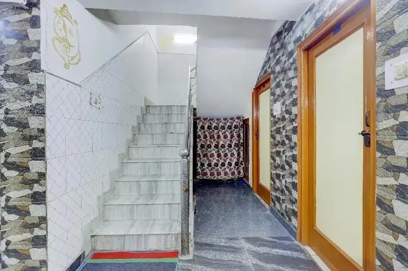 Катра: Satuti Guest House by Oyo Rooms