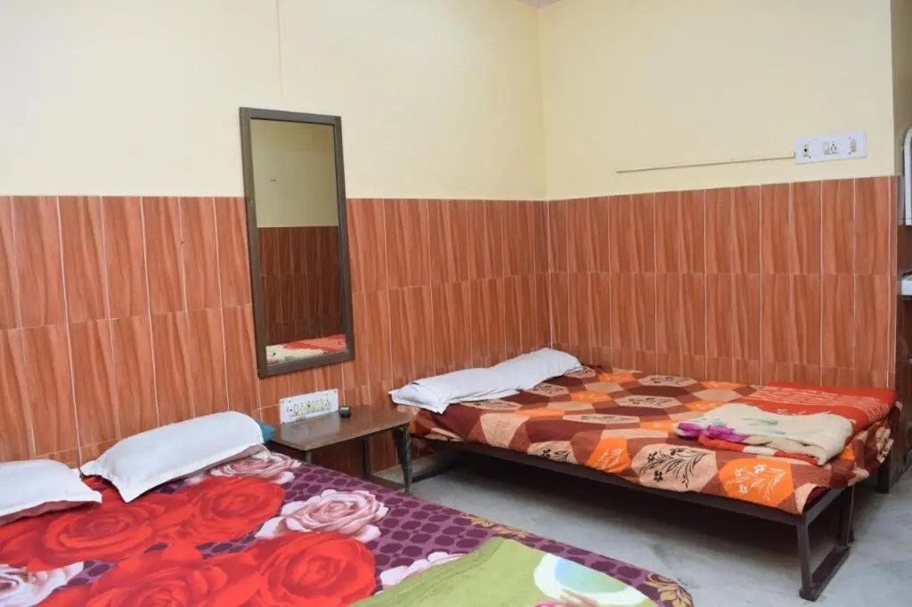 Деогхар: Hotel Savitri