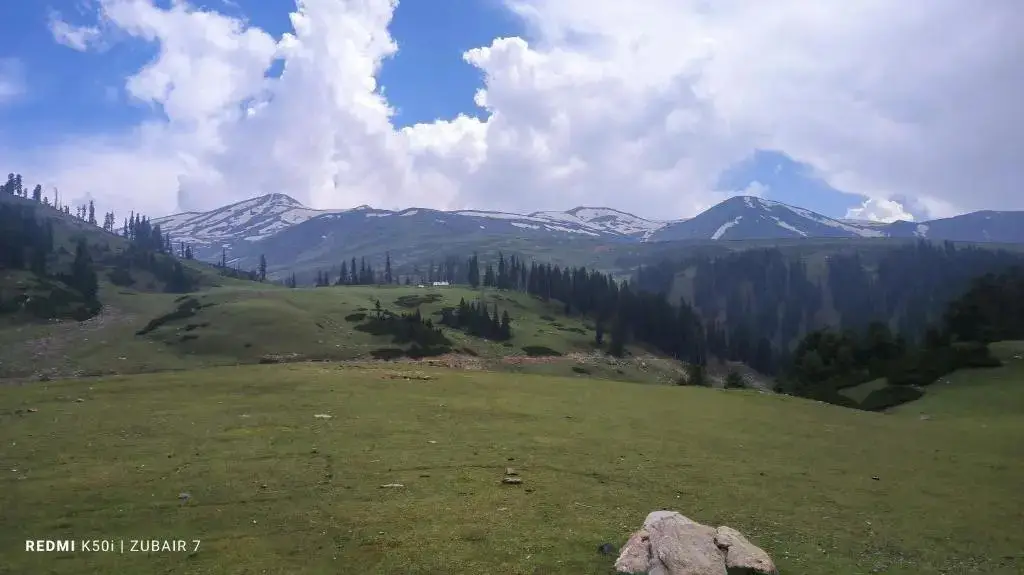 Hotel Gulmarg House — фото 1