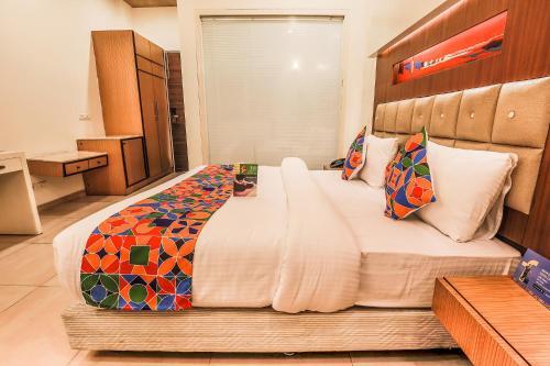 Гуруграм: FabHotel Lakshmi Residency