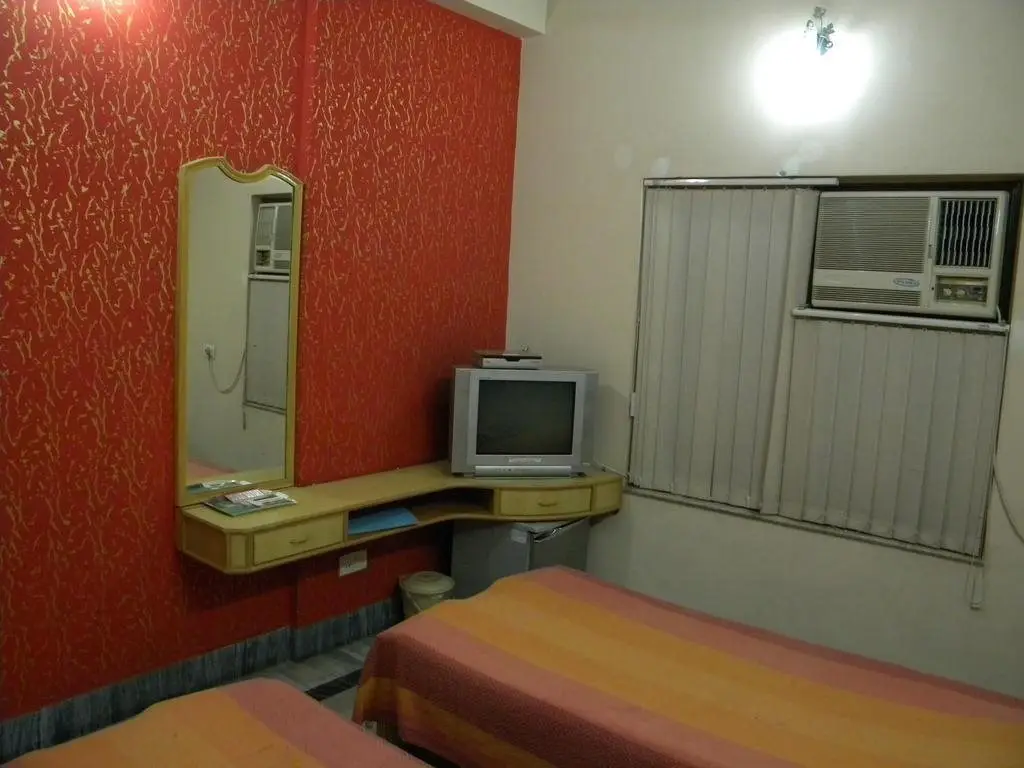Колката: Transit House
