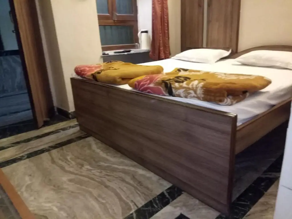 Канпур: Central Guest House
