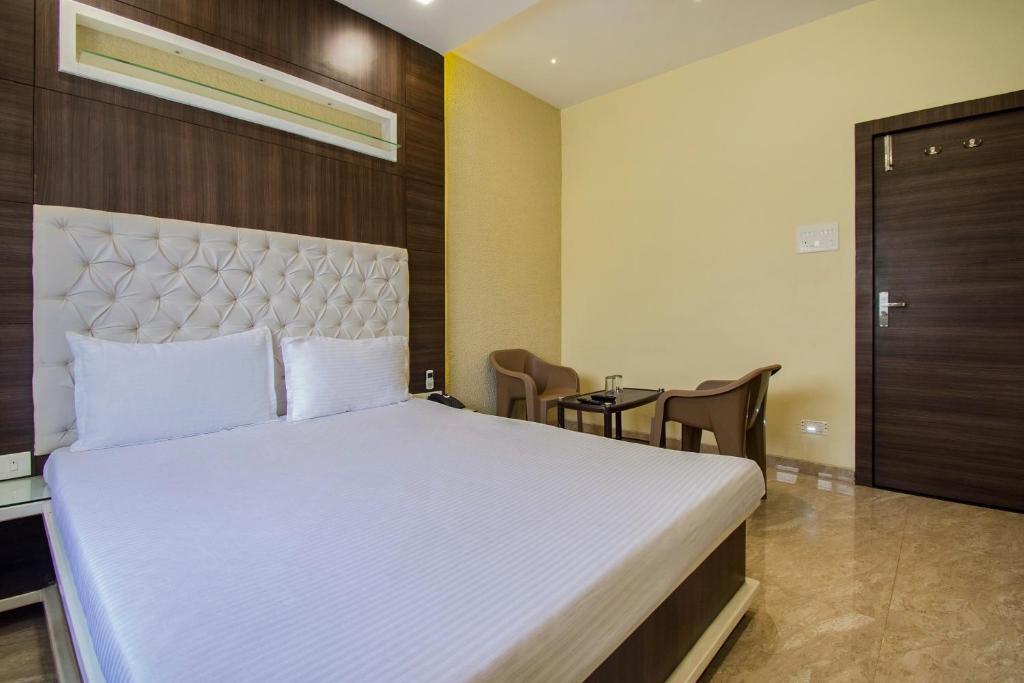 Ратнагири: Aasra Lodge by Oyo Rooms