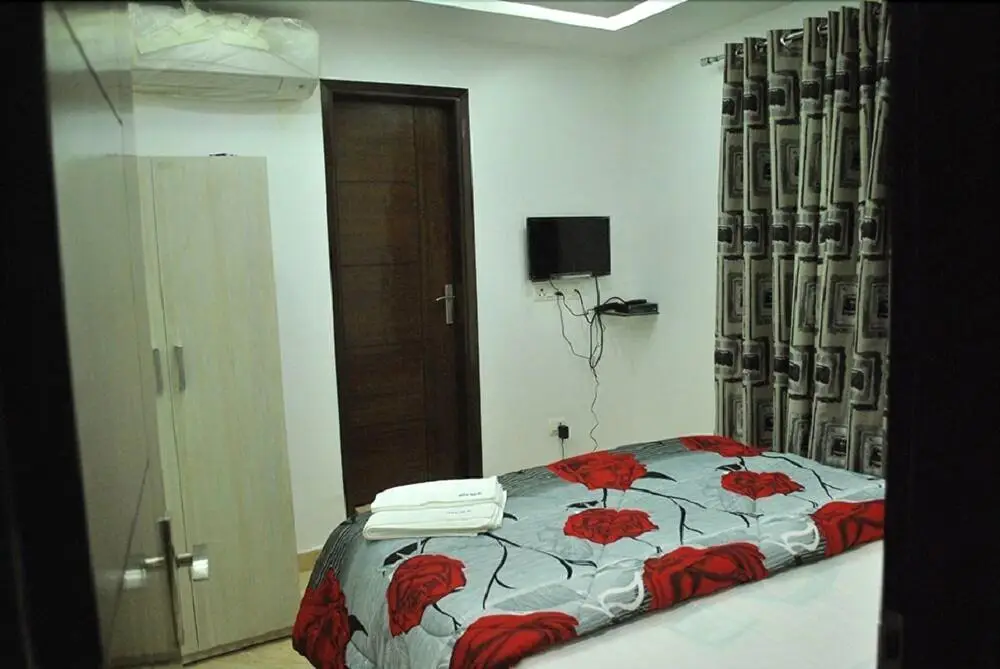 Нью-Дели: BIR Home Stay