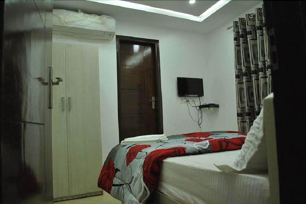Нью-Дели: BIR Home Stay