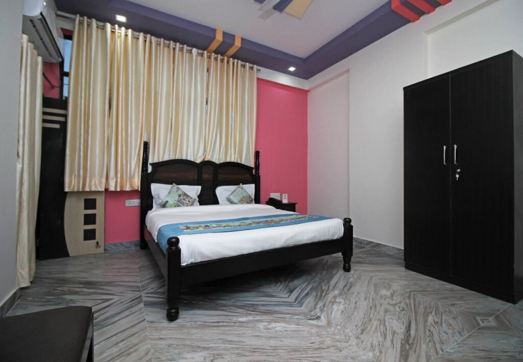 Удаипур: Hotel AGC By OYO Rooms