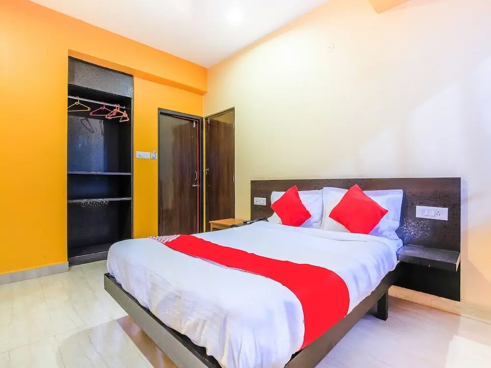 Hotel Ashirwad by OYO Rooms — фото 1