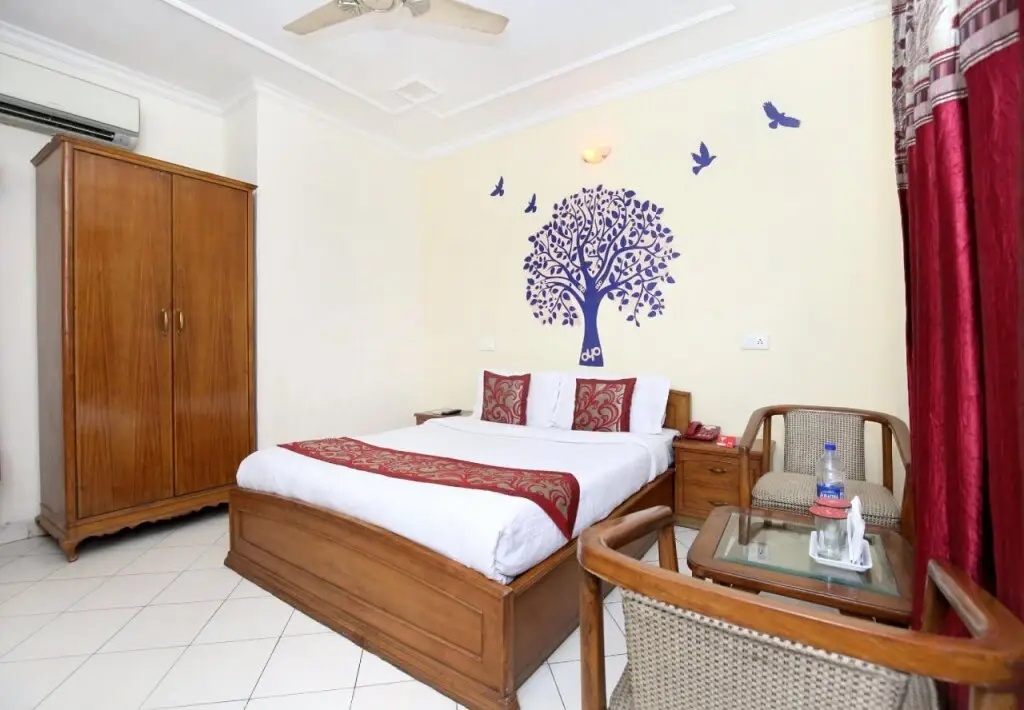Hotel Paradise by OYO Rooms — фото 1