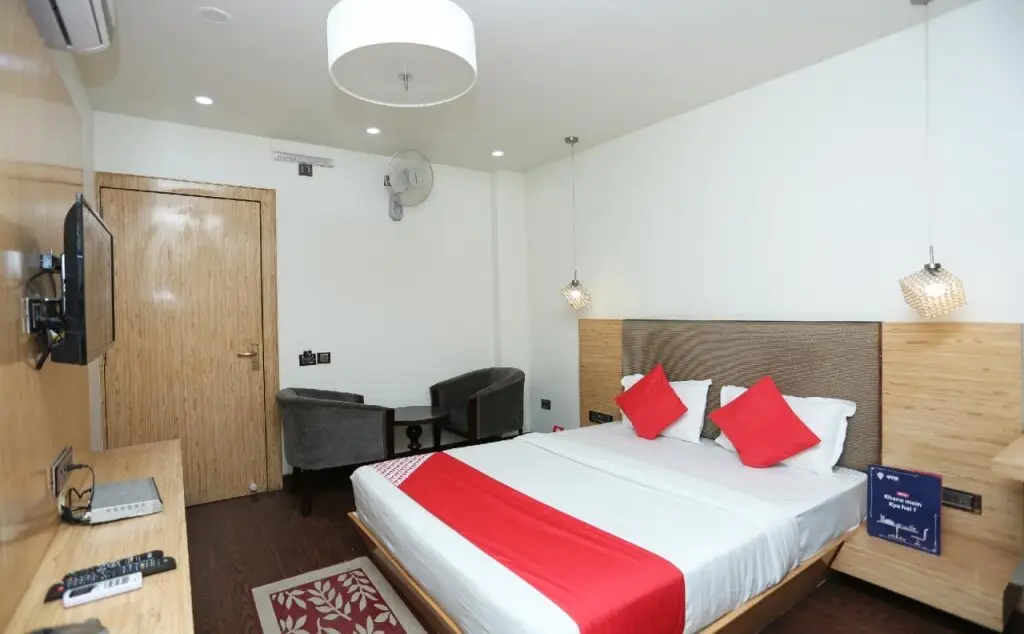 Бхопал: Hotel Sandal Wood