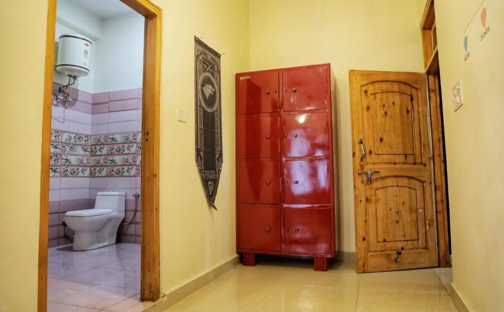 Касоль: Whoopers Hostel