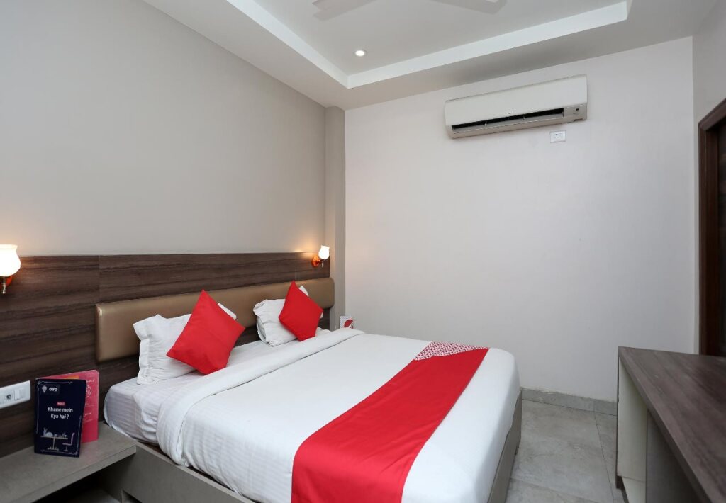 Лакхнау: Hotel RP Grand Titanium by OYO Rooms