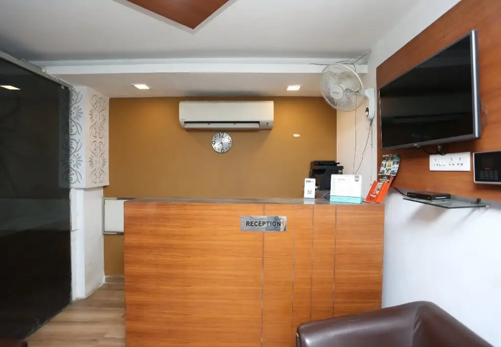 Лакхнау: Hotel RP Grand Titanium by OYO Rooms