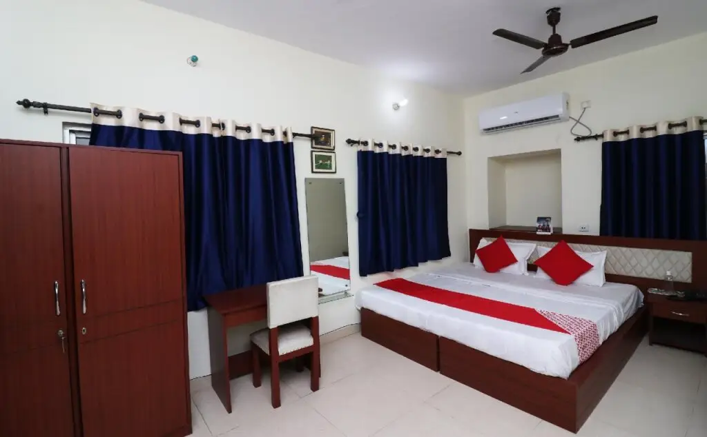 Колката: Holiday Club By OYO Rooms