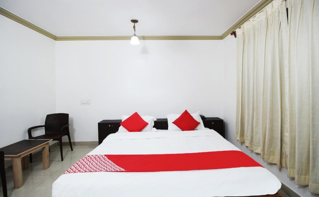 Шринагар: Hotel West Inn by OYO Rooms