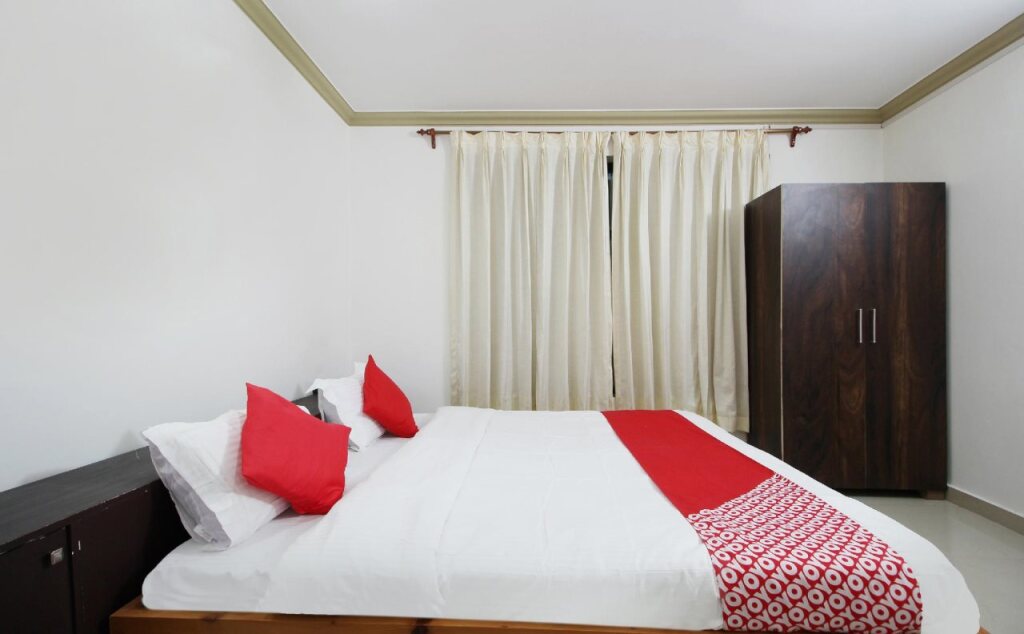 Шринагар: Hotel West Inn by OYO Rooms