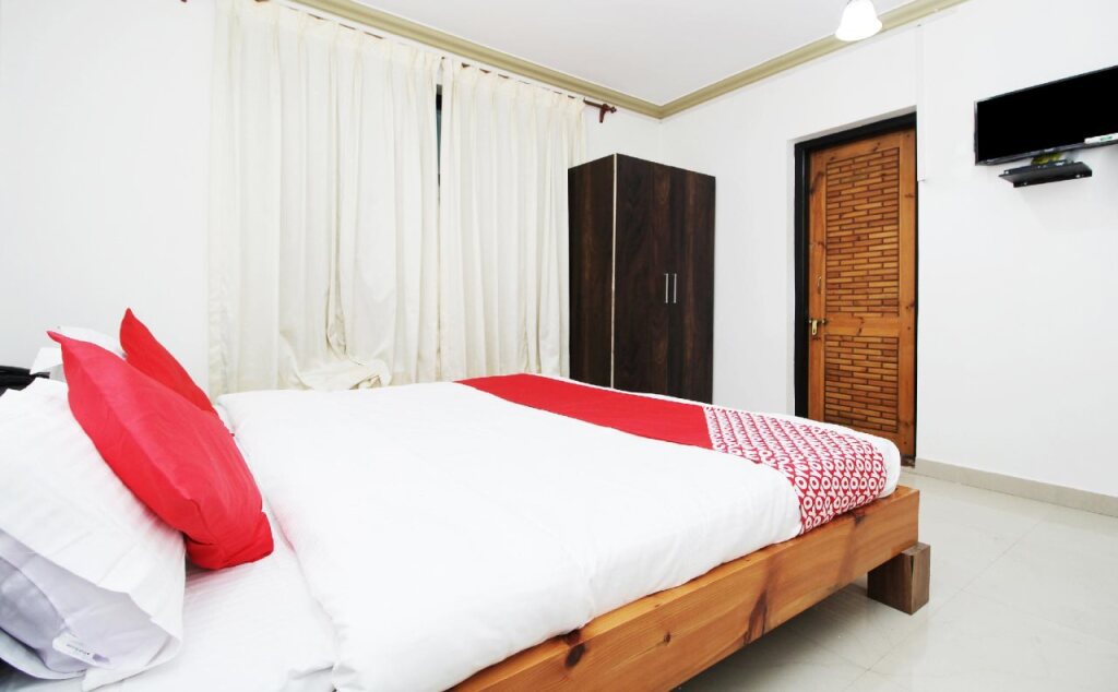 Шринагар: Hotel West Inn by OYO Rooms