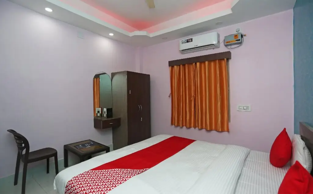 Пури: Hotel Savasi By OYO Rooms