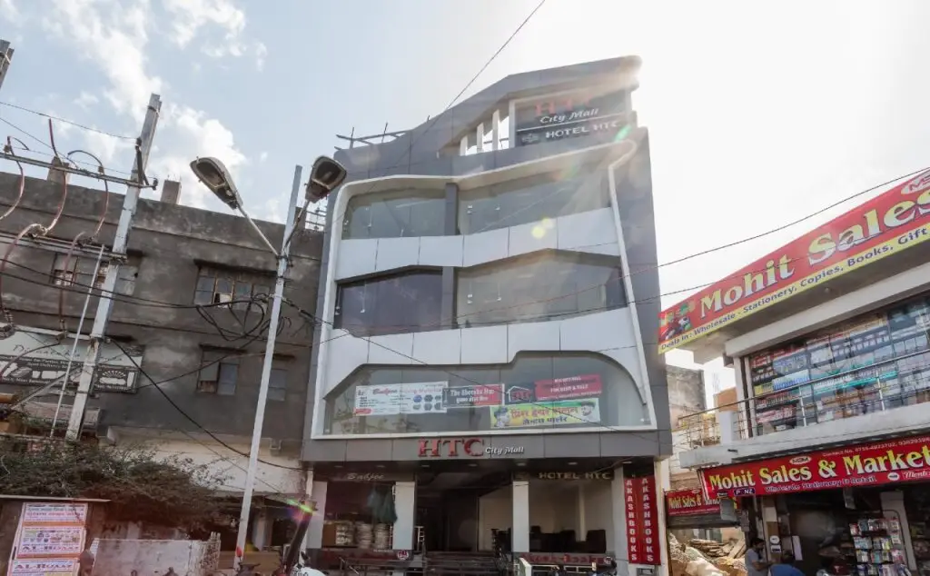 Hotel HTC By OYO Rooms — фото 1
