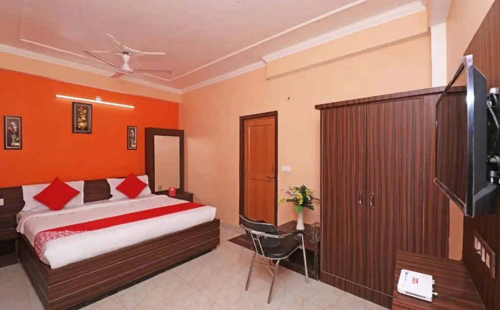 Файзабад: Oyo 26803 Hotel City Inn