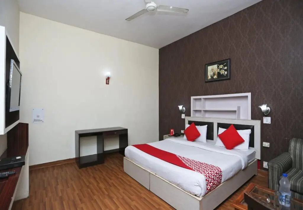 Нью-Дели: Chirag Residency By OYO Rooms