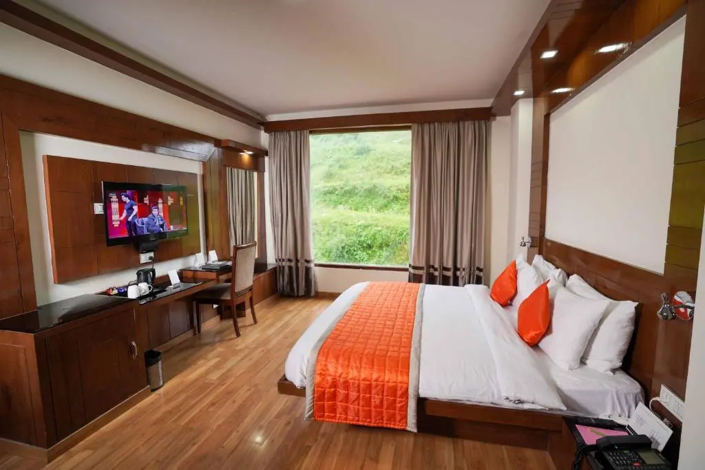 Куфри: The Twin Towers Hotel New Kufri