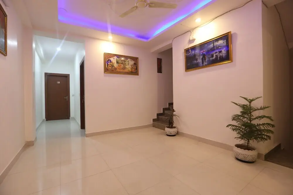 Нью-Дели: Surbhi Residency by OYO Rooms