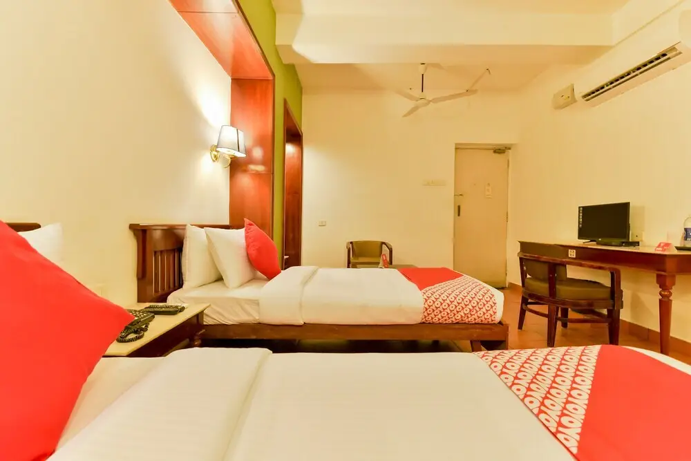 Hotel Woodlands by OYO Rooms — фото 1