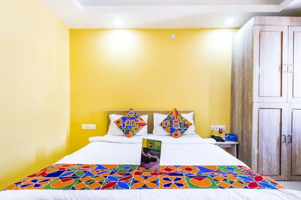 Ранчи: FabHotel Amaltas