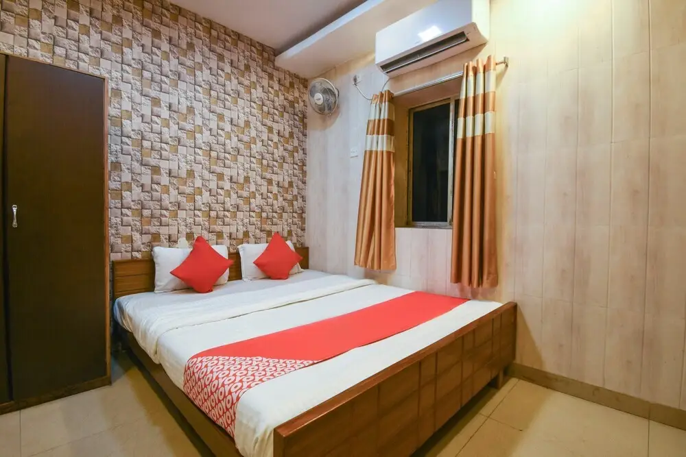 Колката: OYO 41435 Golden Residency