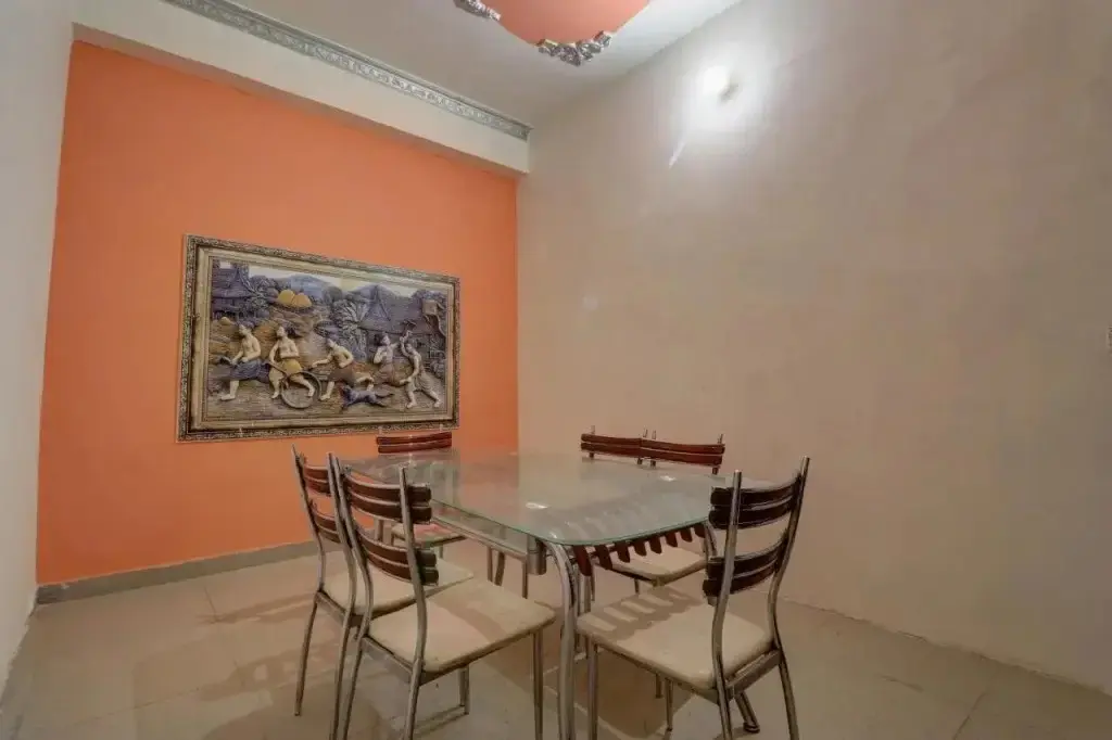 Лакхнау: Sai Guest House by Oyo Rooms