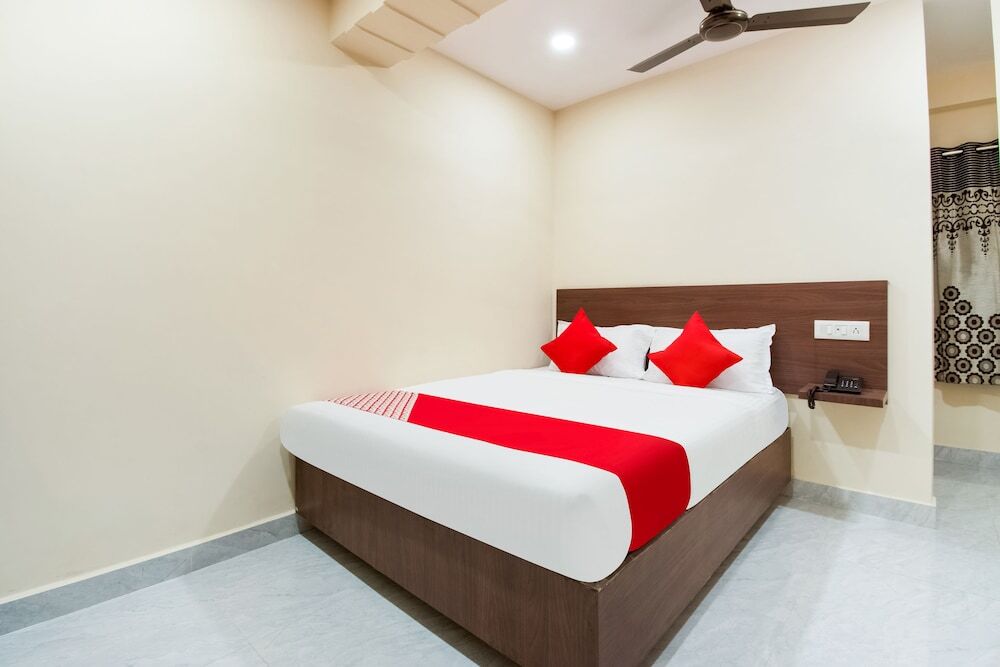Висакхапатнам: Suryas Grand by OYO Rooms