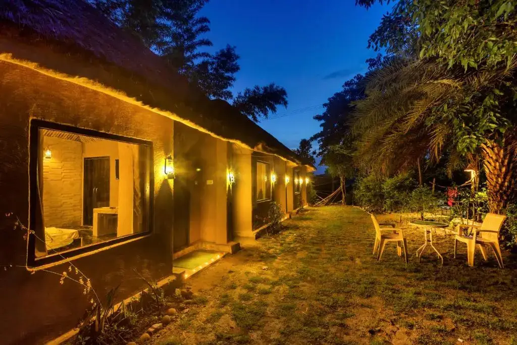 Наинитал: Lohagarh Corbett Resort