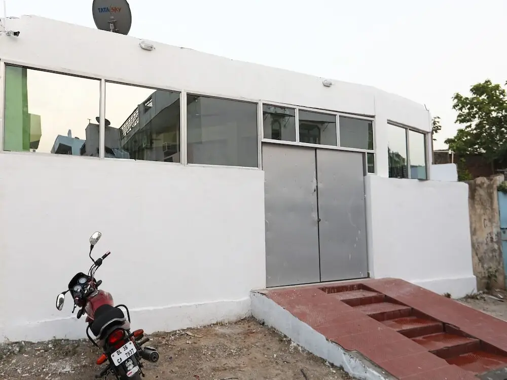 Hotel Indians by OYO Rooms — фото 1