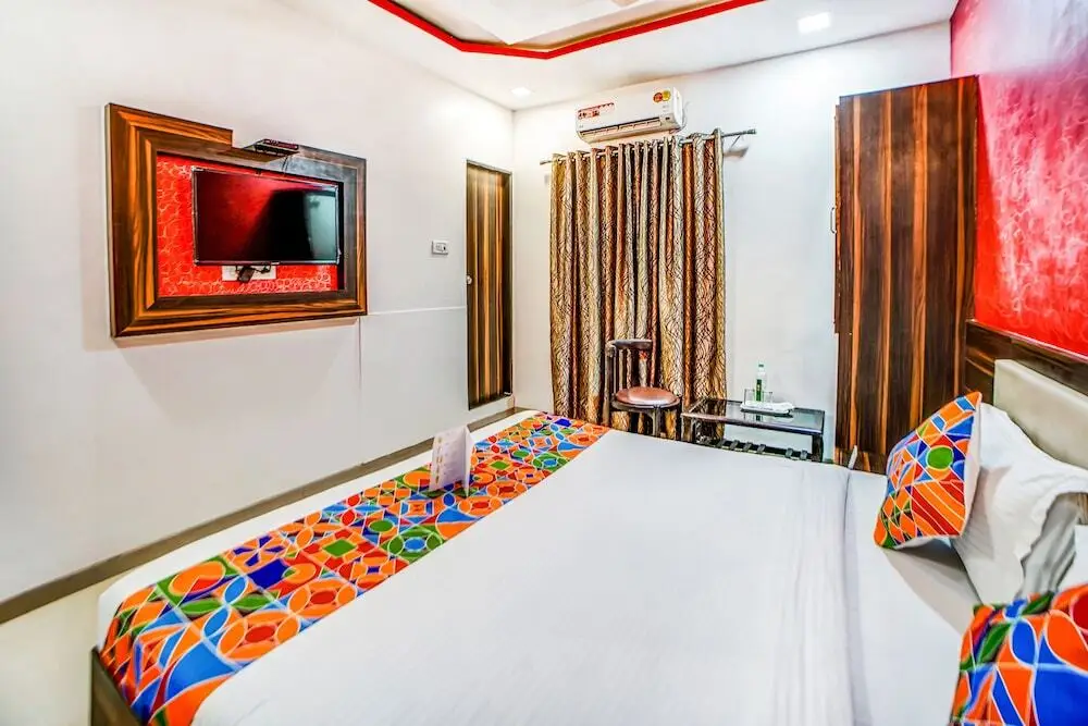 Мумбаи: Hotel Adore Palace by Fabhotels
