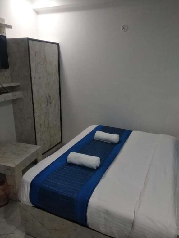 Нью-Дели: Airport Hotel Golden Blue