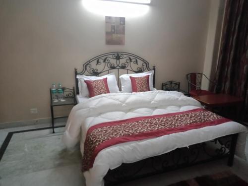 Гуруграм: Pamposh Guest House Gurgaon