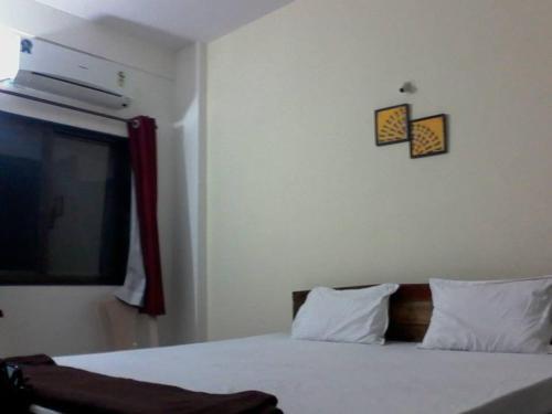 Даполи: Aadima Resorts