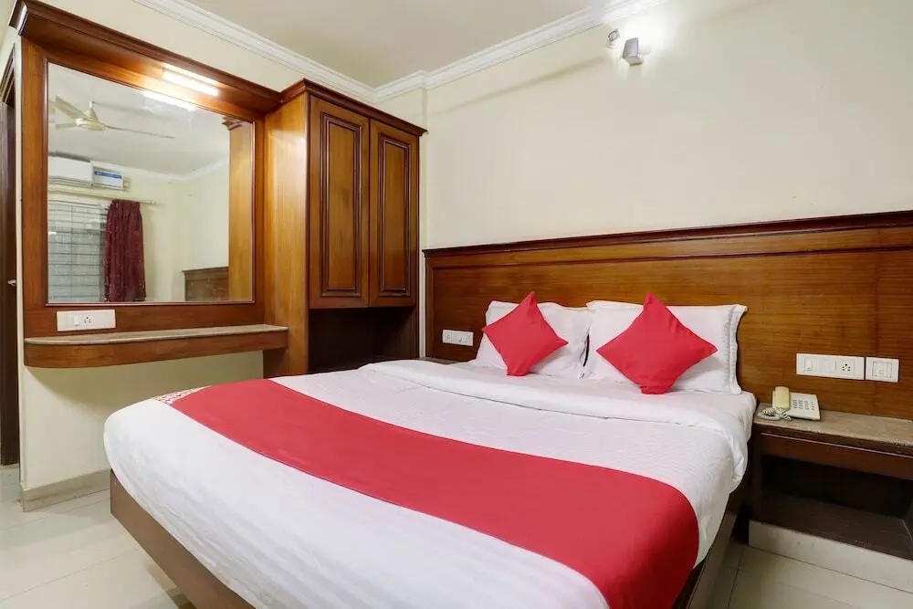 Бангалор: Snt Comforts Lodge by OYO Rooms