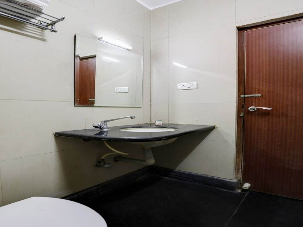Бангалор: Snt Comforts Lodge by OYO Rooms