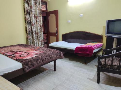 Катра: Vidya Guest House