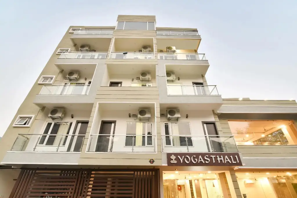 Yogasthali Inn Hotel And Spa by OYO Rooms — фото 1