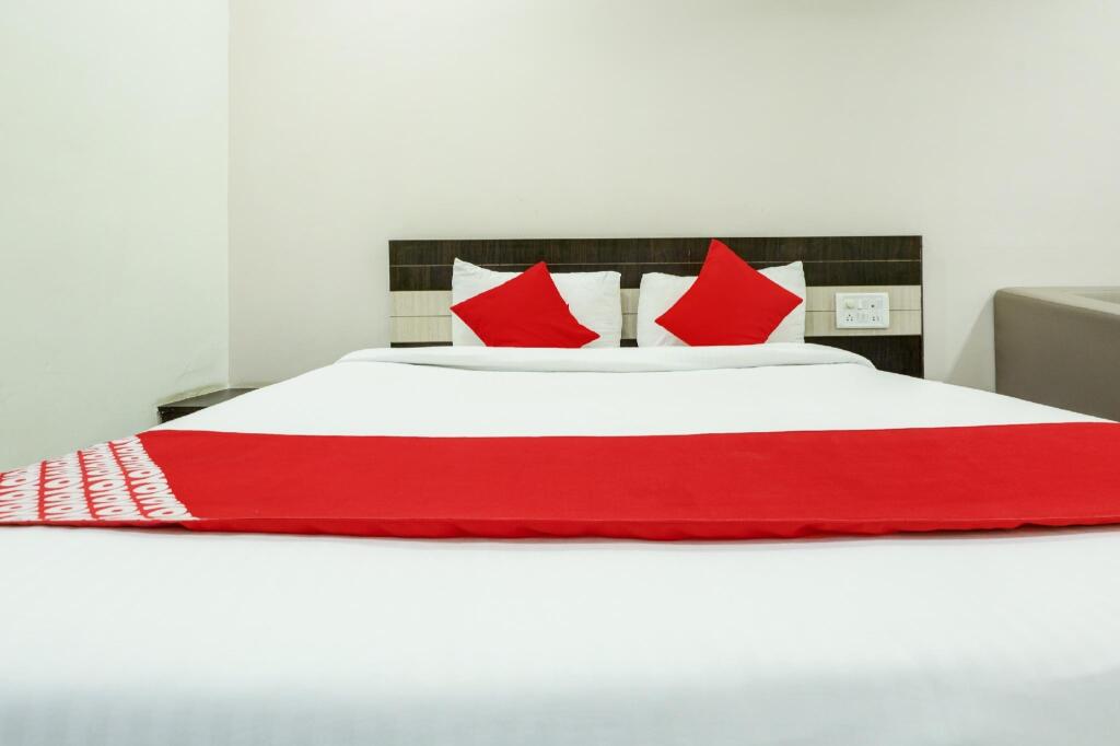 Hotel Rajmandir by OYO Rooms — фото 1