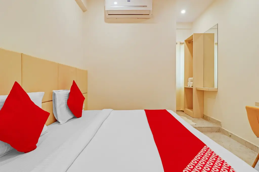 Хидерабад: Super OYO Flagship Landcorp Hotels Near Shilparamam