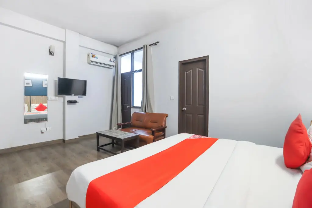 Нойда: Golden Villa by OYO Rooms