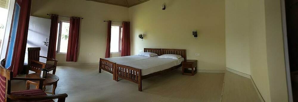 Раникхет: Majkhali Woods Ranikhet By Himalayan Eco Lodges